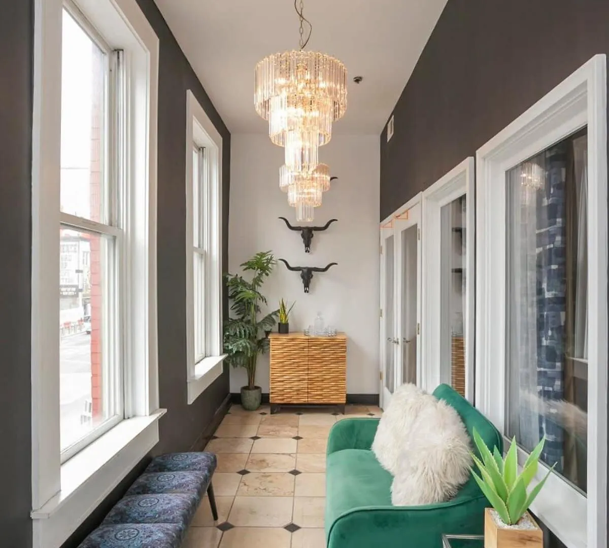 Grand Loft On Thee Broadway Strip Apartment Nashville